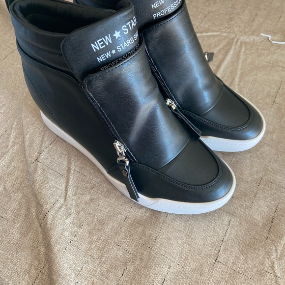 Shoes For Women - Picture 2 of 4